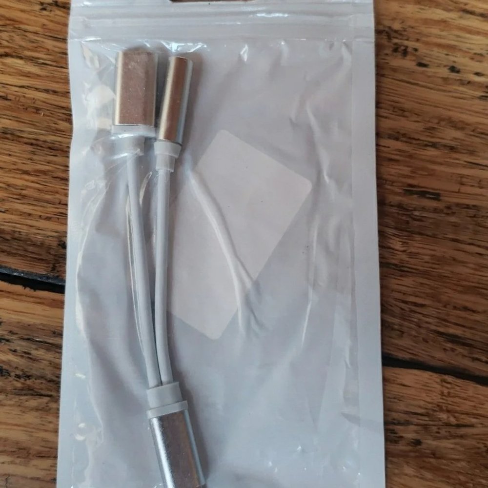 2 in 1 C to 3.5mm Cable Splitter